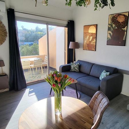 Appartement En Residence Avec Piscine 邦多勒 外观 照片