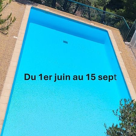 Appartement En Residence Avec Piscine 邦多勒 外观 照片