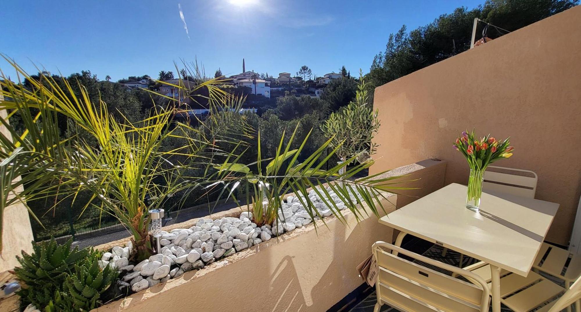Appartement En Residence Avec Piscine 邦多勒 外观 照片